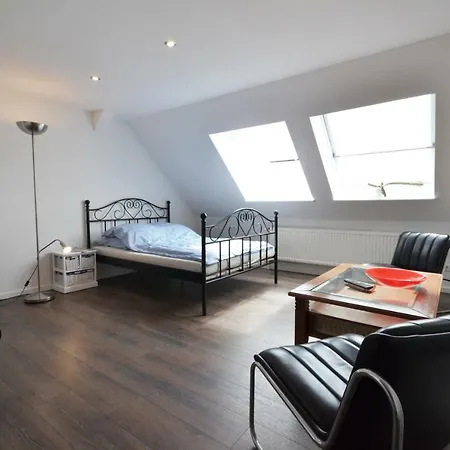 Helle Dachgeschosswohnung Leipzig